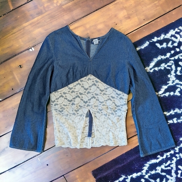 Y2K Denim and Lace Split Front Bell Sleeve Top - Picture 1 of 13